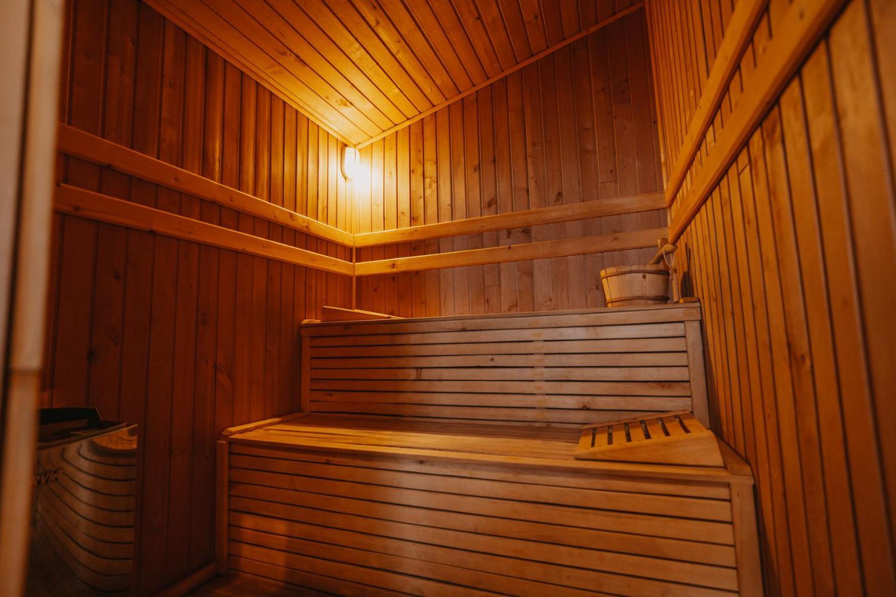 LOLO Park Resort Lacu Rosu Eksteriør bilde